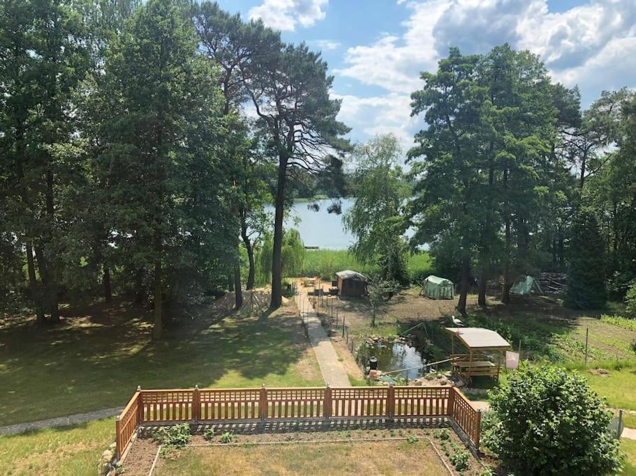 Seeblick Eins Im Waldschloesschen Wendisch Rietz Exterior photo